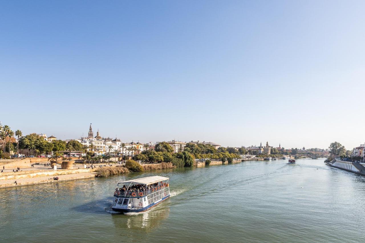 Waou Cosy III Sevilla Cathedral Luaran gambar